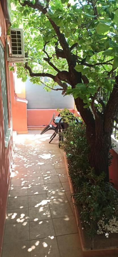 Un Po Di Relax A Pochi Passi Dal Mare! Apartamento Àrbatax Exterior foto