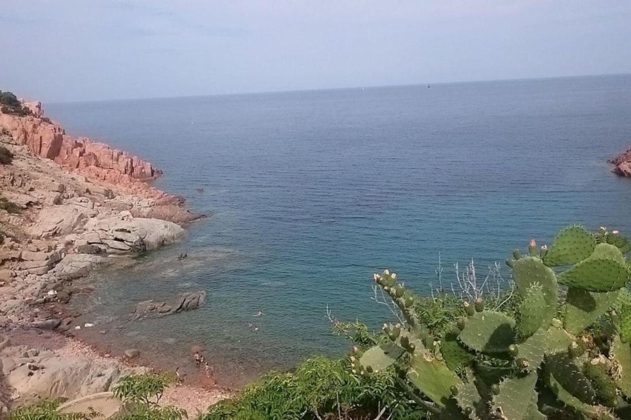 Un Po Di Relax A Pochi Passi Dal Mare! Apartamento Àrbatax Exterior foto
